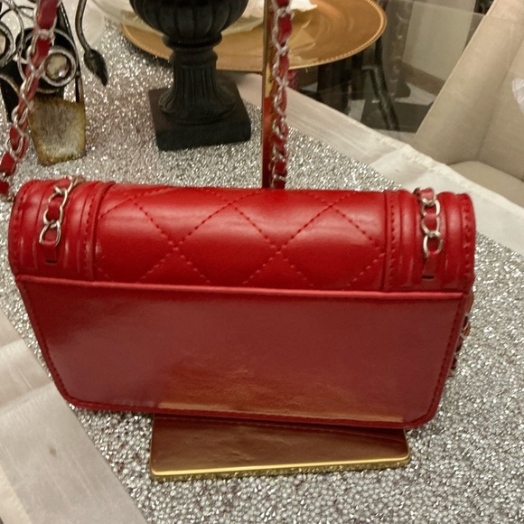 Brand New Beautiful Red Bagley Mischa Bag - Picture 4 of 14